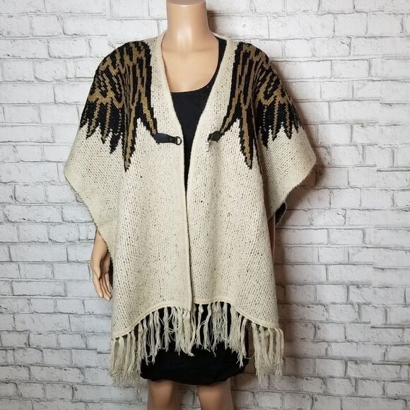 🆕️ Vertigo Paris Poncho - Picture 10 of 14